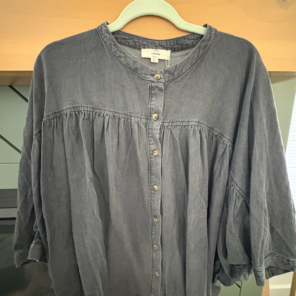 Entro Charcoal Button-Up Top, very oversized.  Size M,  NWT